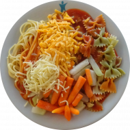 Pastabar (81) mit Tomaten-Thunfisch-Soße (16,81) oder scharfer Paprikasoße (81) dazu geriebener Gouda oder Cheddar (1,19) oder Reiberei (1,2) und buntes Gemüse