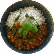 Indisches Dal - aromatisches Linsen-Kartoffel-Curry mit frischer Minze (2,3,18,49,81) und Langkornreis dazu frisches Obst