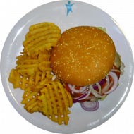 'Classic Cheeseburger' mit Rinderpatty, Eisberg, Zwiebeln, Gouda und Tomaten (1,9,15,19,22,23,52,81,83)dazu Gitterkartoffen