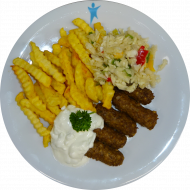 Würzige Cevapcici vom Rind (15,22,52,81) mit hausgemachtem Zaziki (19,49) dazu Pommes frites und Weißkraut-Paprikasalat