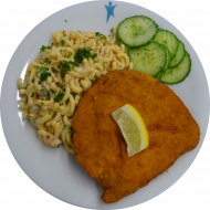 Schweineschnitzel mit Zitronenecke (15,51,81) dazu italienischer Nudelsalat (3,9,15,81) und Salatgarnitur