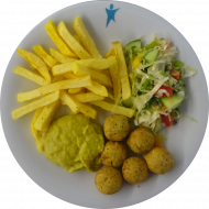 Statt Waffel mal Falafel!: 6 Kichererbsenbällchen 'Falafel' (21,81) mit Avocado-Hummus-Dip (3,23,49) dazu Pommes frites und kleiner Weißkraut-Paprikasalat