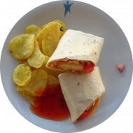 Wrap 'Sweet-Chili' mit Nuggets, Gurke, Tomate und Sweet-Chili-Soße (18,81) dazu Rustico Chips
