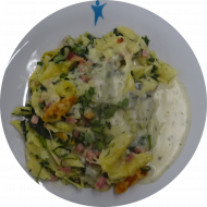 Spinat-Nudel-Auflauf mit Schinken, Knoblauch, Gorgonzola und Gouda gratiniert (2,3,19,47,49,51,81) 