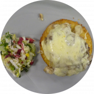 Tellerrösti 'Schweizer Art' mit Schweinesteak und Rahmchampignons (19,51,81) 