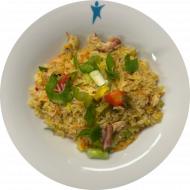 Streetfood: Paella mit Meeresfrüchten, Reis, Hähnchen und Gemüse (14,19,26,54,56,62) dazu süß-scharfer Asia-Dip (9,63)