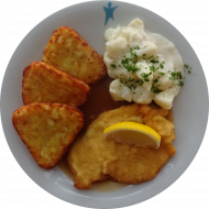 Hähnchenbrustschnitzel mit Zitronenecke (54,81) und Rahm-Blumenkohl (19,81) dazu Kartoffelröstiecken