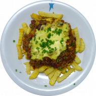 'Chili Cheese Fries' - knusprige Pommes frites mit Chili con carne(52,49) und Jalapeno-Cheddar-Sauce(1,2,19,81)