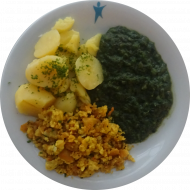 Kichererbsen-Rührei mit Kräutern dazu Spinat (81) und Petersilienkartoffeln