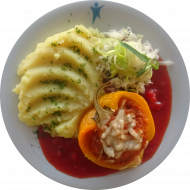 Überbackene Paprikaschote mit Gerstonifüllung (49,83) an Tomaten-Thymian-Oregano-Soße (81) dazu hausgemachter Kartoffelstampf (18) und kleiner Weißkrautsalat mit Lauchröllchen