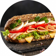 'Grillbaguette' verschiedene Sorten (1,2,3,8,19,21,22,49,51,52,54,81) mit Spezial- Dip und Garnitur
