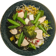 Ramen 'Teriyaki Chicken' mit Zuckerschoten, Ei, Sake-Reiswein und Mienudeln (2,15,18,81) 