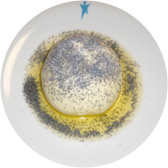 Germknödel mit Heidelbeermusfüllung und Mohn-Zucker dazu Vanillesoße(15,19,81)