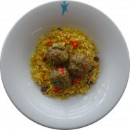 'Kofta Kiri' indische Fleischbällchen in Joghurtsoße mit Chili, Kreuzkümmel und Curry (2,19,49,52,81) dazu Rosinenreis mit Mandeln (71)