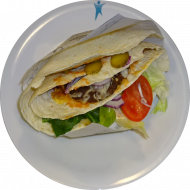 Solang der Vorrat reicht!Cheeseburger-Wrap mit Rindfleischpatty, Cheddar , Salat, roten Zwiebeln, Gewürzgurken und Burgersoße(1,9,15,19,21,22,52,81)dazu Pommes frites