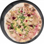 Sie könnnen aus 6 verschiedenen Pizzavariationen wählen. Heutige Tagesempfehlung: Kanadische Hähnchenpizza mit Creme fraiche, roter Zwiebel, Frühlingslauch, Johannisbeeren und Käse (19,81)
