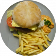Sie können aus 6 verschiedenen Burgervariationen wählen. Heutige Tagesempfehlung: Burger 'Beef'n Egg' mit saftigem Rindfleisch, Lollo Rosso, Gewürzgurke und Ei (1,2,9,15,22,23,52,63,81,83) als Menüoption Pommes und House-Dip (9,22,63)