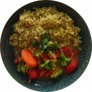 Scharfes Quinoa-Curry mit Möhren, Brokkoli, Paprika und Koriander (14,49)