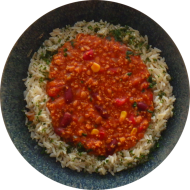 Chili sin Carne (auch extra scharf) mit Sojagehacktem, Kidneybohnen, Mais, Tomaten, Knoblauch und Paprika dazu Kräuterreis (18,49,81)