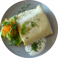 Chimichangas mit Chili sin Carne (1,18,81) gefüllt dazu als Menüoption Pommes und Dip (9,22) 