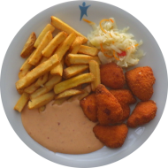 Chicken Crossies (54,81) an Red Pepper-Mayonnaise-Dip (1,22) und Rustico Frites dazu Weißkraut-Karotten-Salat (3)