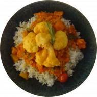 Tandooriblumenkohl mit Linsen-Ananas-Curry (1,2,3,18,22) dazu Jasmin-Duftreis