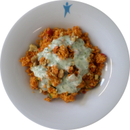 Bulgurpfanne mit verschiedenen Linsen, Kräutern und Zwiebel (81) mit Kräuter-Soja-Dip (3,18,22)