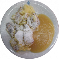 Hausgemachter Kaiserschmarrn dazu Apfelmus (3,15,19,81)