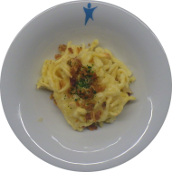 Kleine Portion: Badische Käsespätzle mit Röstzwiebeln und Käse gratiniert (15,19,81)