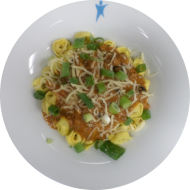 Tortellinipfanne 'Mediterrane Art'an Ruccola mit Parmesankäse (15,19,49,81) 