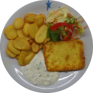 Hausgemachter panierter Hirtenkäse (15,19,81) an Zaziki (19,49) dazu Kartoffel-Chips und Salatgarnitur
