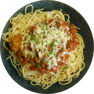 Spaghetti (81) mit Hackfleischsoße 'Bolognese Art' (51) und geriebenem Gouda (19)