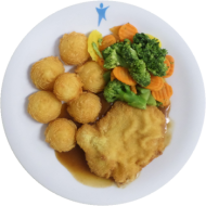 Gebratenes Putenschnitzel mit Zitronenecke (54,81) und Geflügelsoße (81) dazu Kaisergemüse und Herzoginkartoffeln (19)
