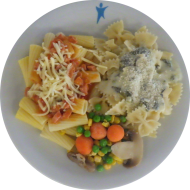 Pastabar (81) mit Spinat-Gorgonzola-Soße (19,47,81) oder Sauce Napoli (81) dazu geriebener Gouda (19) oder Reiberei (1) und buntes Gemüse