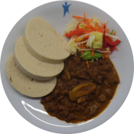 'Boeuf Stroganoff' mit Champignons und saurer Sahne (9,19,22,49,52,81) dazu Knödelscheiben (15,19,81) und Salatgarnitur
