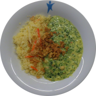 Kleine Portion: Kichererbsencurry mit Spinat und frischen Möhren (18,81) dazu Couscous mit Gemüsestreifen (21,81)