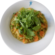 Kartoffel-Gemüse-Curry mit Kokosmilch, Chili und Koriander (2,18) dazu Fladenbrot (23,81)