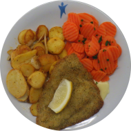 Gebackenes Schollenfilet in Zitronen-Petersilienpanade (16,19,22,56,81) an Senf-Hollandaise (15,19,21,22) dazu Möhrengemüse und Bratkartoffeln