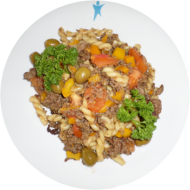 Brasilianische Rinderhackfleischpfanne 'Picadillo' mit Krawattennudeln (3,21,24,49,52,81)