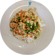 Bali-Curry mit Huhn, Karotte, Ingwer, Kokos in grüner Currysoße (2,3,54) dazu Basmatireis