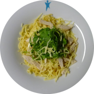 Pastaabend: Krawattennudeln mit Hähnchenbruststreifen und Rucola (19,49,54,81) dazu Schmelzkäsesoße (1,19,81) und geriebener Gouda (19)