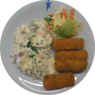 4 Knusperstäbchen mit Gouda und Gemüse (15,19,21,81) dazu Kartoffelsalat nach Hausfrauen Art (9,15,19,81) und Salatgarnitur