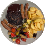 Barbecueabend: Gebratene Nürnberger Rostbratwürstchen (51) oder hausgemachtes Putenhacksteak (15,19, 22,54,81) dazu mediterranes Grillgemüse an BBQ-Dip (9,21) und Kartoffel-Chips