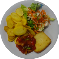 Grillabend: Grillkäse mariniert mit Rosmarin, Thymian, Olivenoel und buntem Pfeffer (19) an fruchtiger und leicht scharfer Tomaten-Paprika-Salsa dazu Kartoffel-Chips und Salatgarnitur