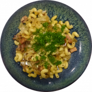 Bayrische Krautnudeln mit Kräuter-Creme-Fraiche (19,51,81)