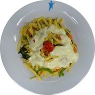 Spätzlepfanne mit grünen Bohnen und frischen Champignons (15,81) mit Kräuter-Sauerrahm (19) 