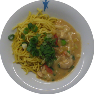 Kleine Portion: Gebratener Spargel Thai Style mit Karotten, Champignons, Paprika und Zuckerschoten (2,3,17,18,49) dazu chinesische Bratnudeln (2,18,81)
