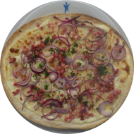 Solang der Vorrat reicht:'Tarte-flambee-Alsace-Lorraine' Flammkuchen mit Schmand, Schinken und Zwiebeln (2,3,4,19,81)