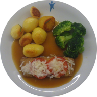 Überbackenes Tofusteak mit Tomate und Veta (2,18,81) an Bratensoße (81) dazu Brokkoligemüse und Rosmarinkartoffeln (49)
