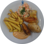 'Chicken Sampler' - gebackene Chicken Wings, Nuggets und kleines Hähnchenbruststeak (3,54,81) mit Red Pepper-Mayonnaise-Dip (1,22) dazu Rustico Frites und hausgemachter Coleslawsalat (9,15,19,81)